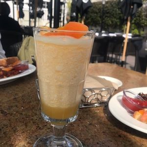 Meet your Posher, Deneen